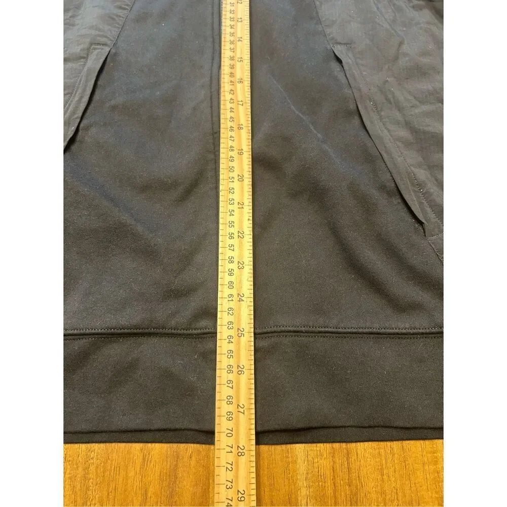 American Eagle Men’s Black Zip-Up Jacket Size Medium